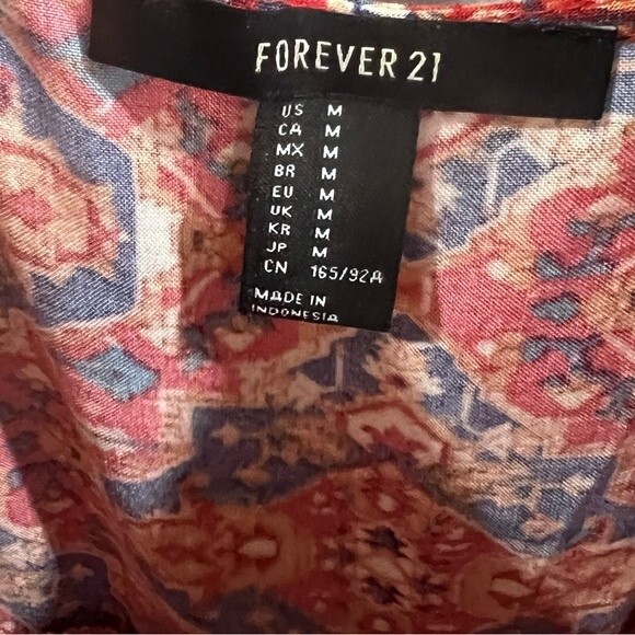 Cross back abstract print dress size medium - Picture 6 of 6